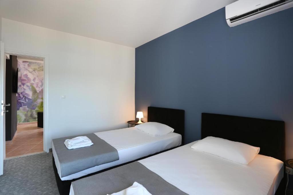 Hotel Lumbarda Dış mekan fotoğraf