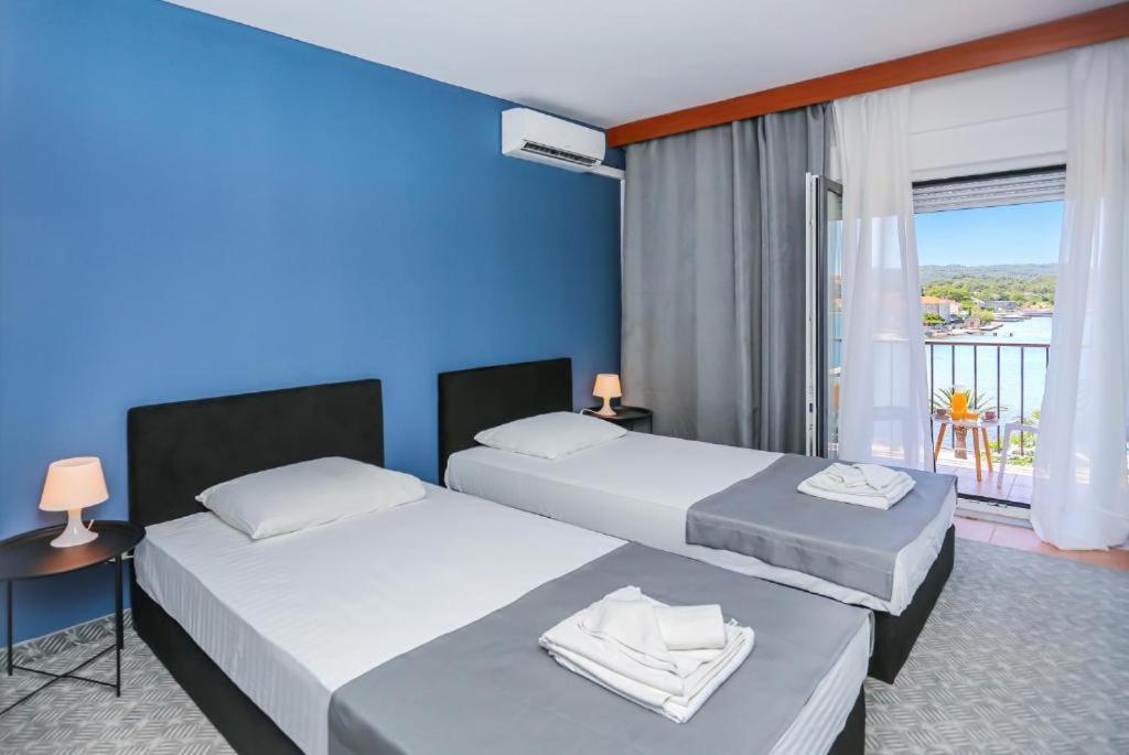 Hotel Lumbarda Dış mekan fotoğraf